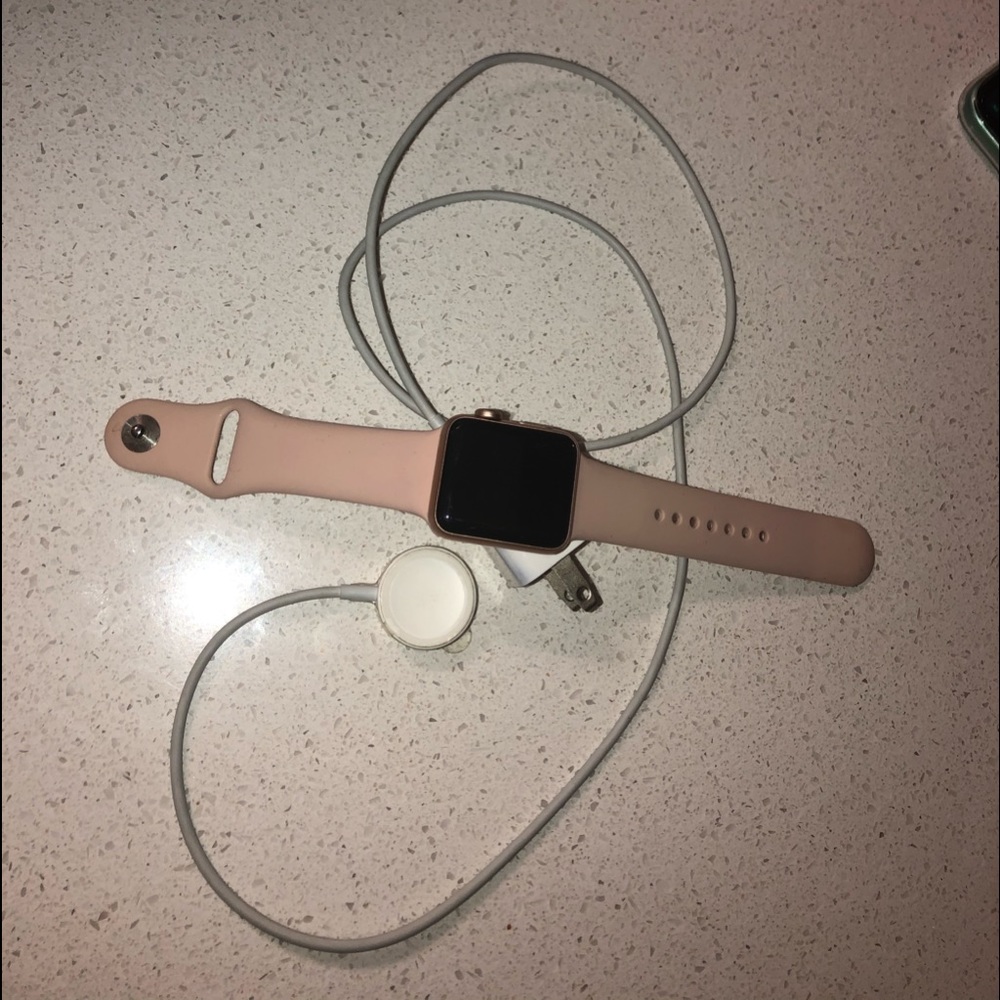 Apple Watch with Pink Band and Rose Gold Case - Picture 4 of 7